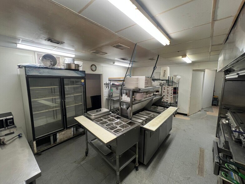 More Photos Of 322 SW 25th St, Oklahoma City Restaurant For Sale