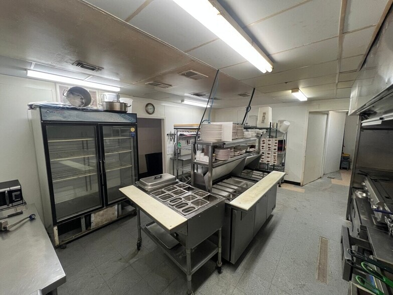 More Photos Of 322 SW 25th St, Oklahoma City Restaurant For Lease