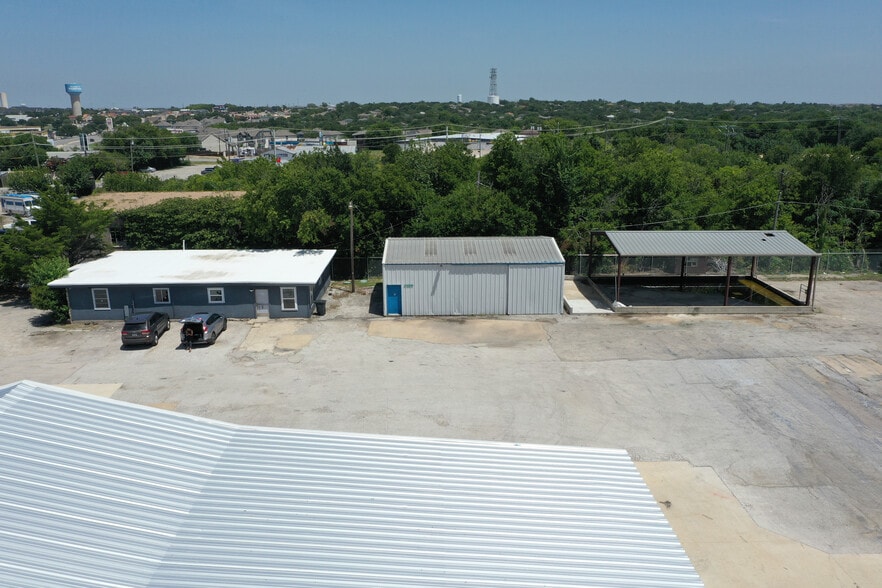 More Photos Of 1605 Century St, Pflugerville Manufacturing For Lease