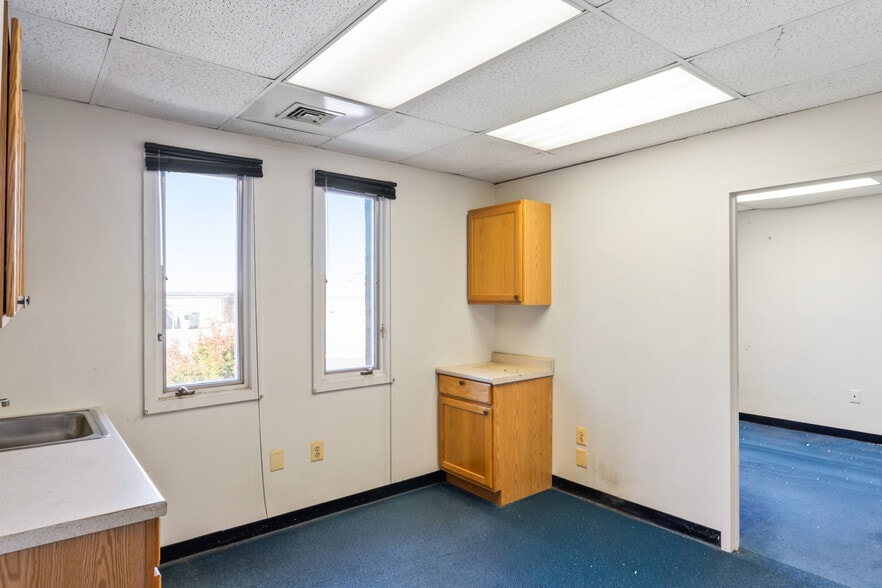 More Photos Of 3859-3871 Plaza Dr, Fairfax Office For Sale