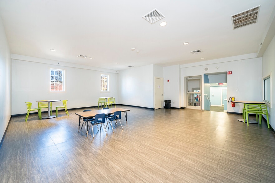 More Photos Of 120 Madison St, Mamaroneck Schools For Sale