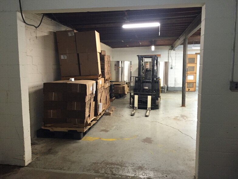 More Photos Of 238 E Washington St, Starke Distribution For Sale