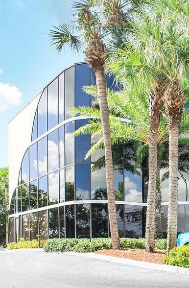 More Photos Of 8210 W State Road 84, Davie Freestanding For Sale