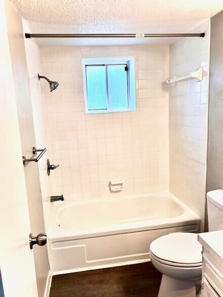More Photos Of 1607 Bigley Ave, Charleston Apartments For Sale