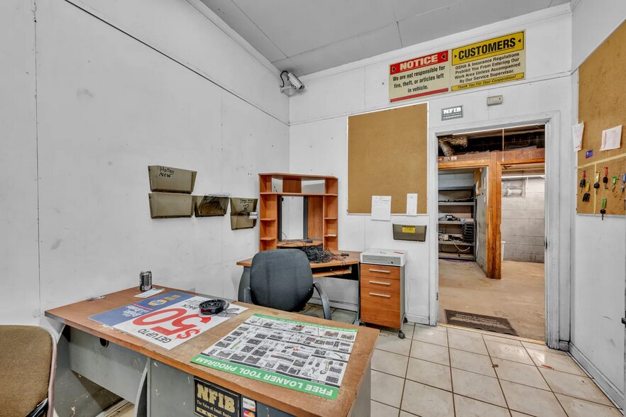 More Photos Of 3315 Cogswell Ave, Pell City General Retail For Sale