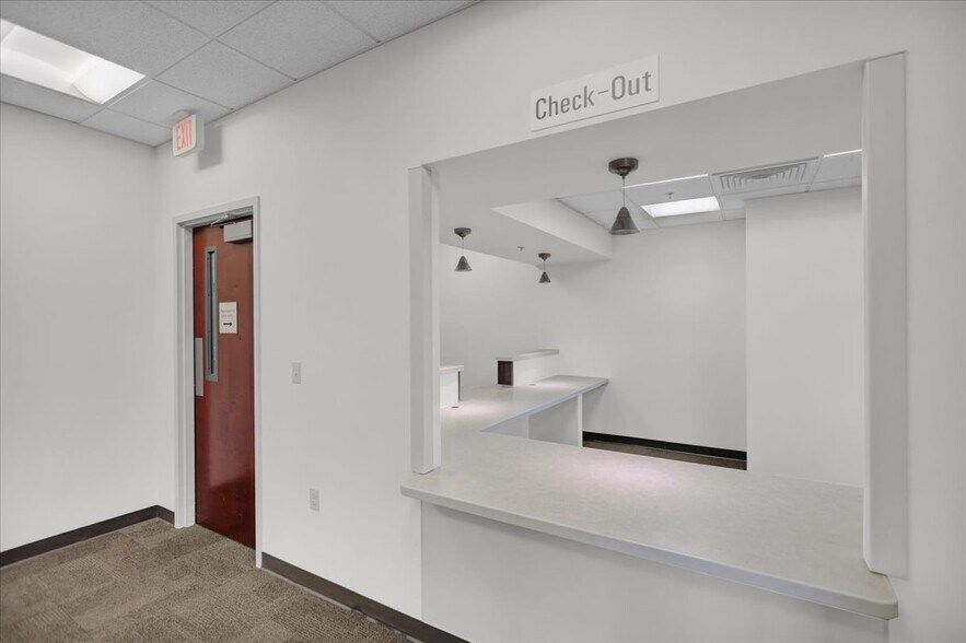 More Photos Of 1350 Broadcasting Rd, Wyomissing Office For Sale