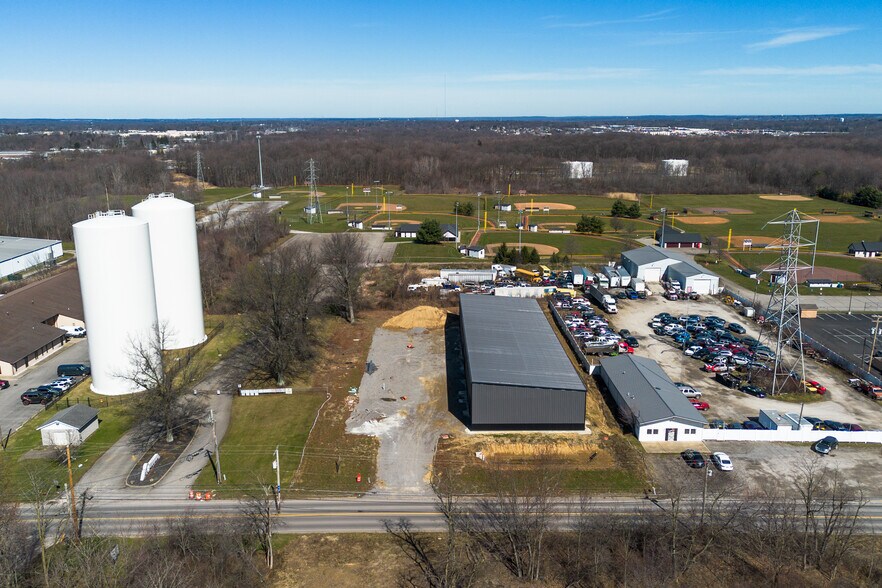 More Photos Of 420 McClurg Rd, Youngstown Warehouse For Sale