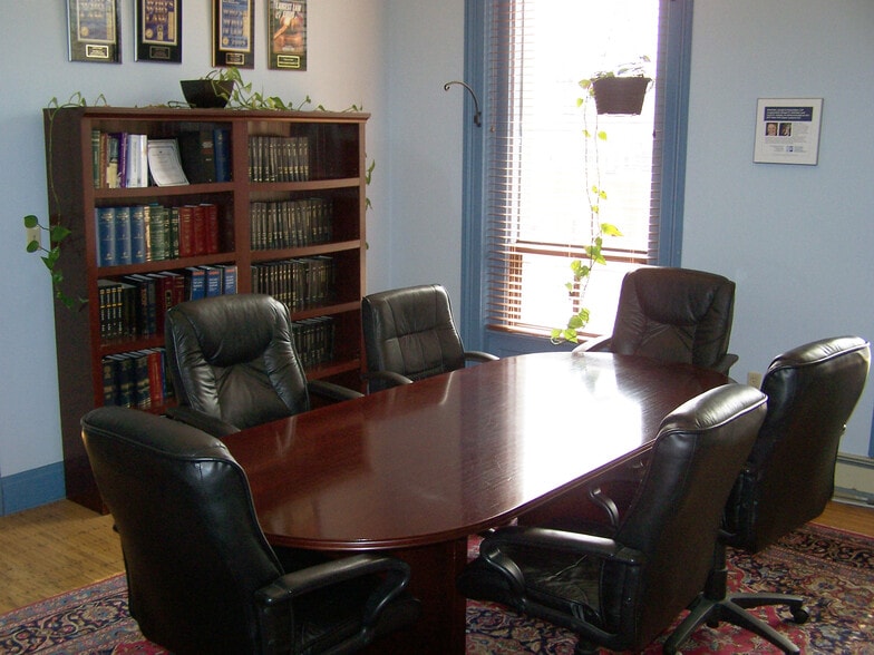 More Photos Of 392-394 Franklin St, Buffalo Storefront Retail Office For Lease