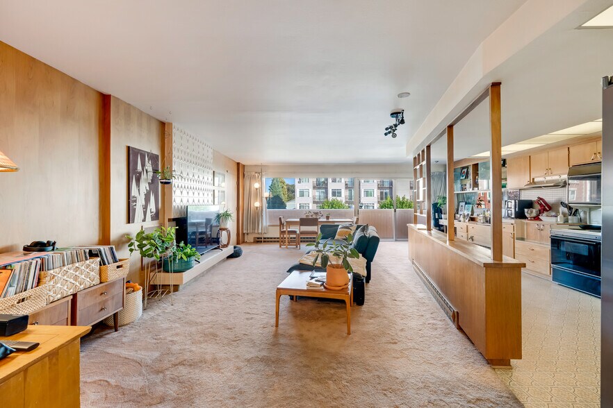 More Photos Of 2510-2512 Colby Ave, Everett Storefront Retail Office For Sale