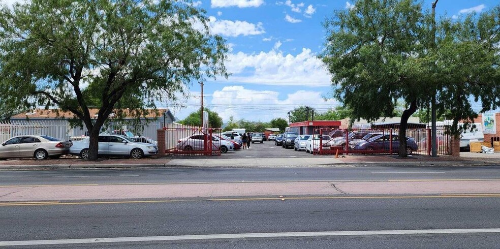 Primary Photo Of 4626 S 6th Ave, Tucson Auto Dealership For Sale