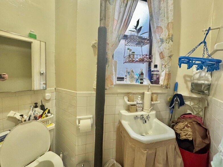 More Photos Of 1526 Pacific St, Brooklyn Apartments For Sale