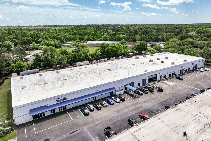 More Photos Of 6600 Youngerman Cir, Jacksonville Unknown For Lease