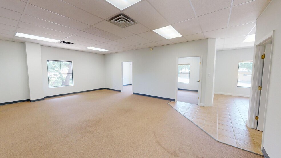More Photos Of 4600 Spicewood Springs Rd, Austin Office For Sale