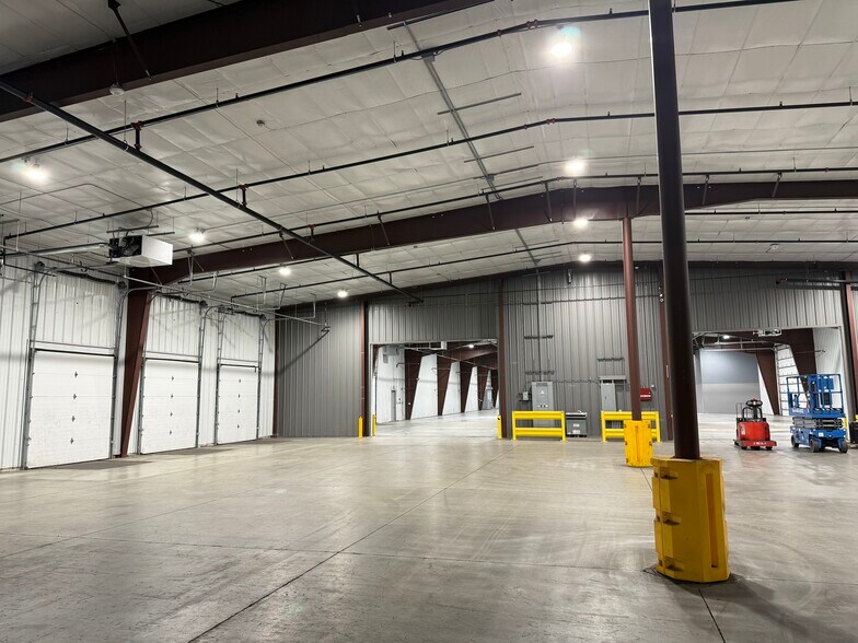 More Photos Of 3530 Marnie Ave, Waterloo Industrial For Sale