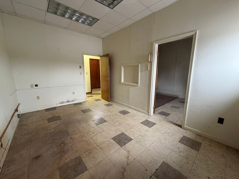 More Photos Of 55 N Main St, Hornell Distribution For Sale