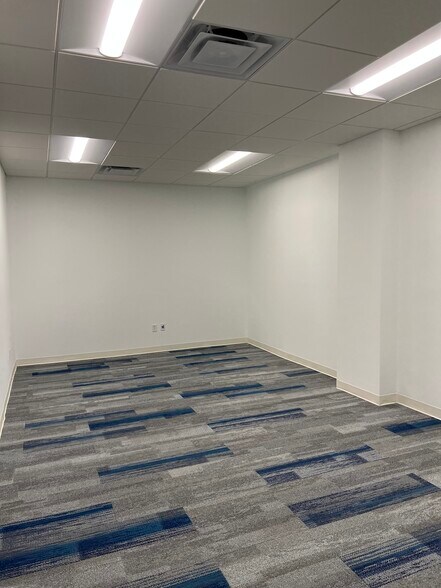 More Photos Of 5405 Diplomat Cir, Orlando Loft Creative Space For Lease