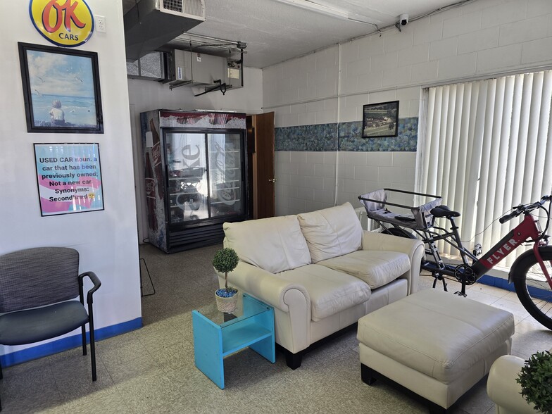 More Photos Of 200 Main St, East Hartford Auto Repair For Sale