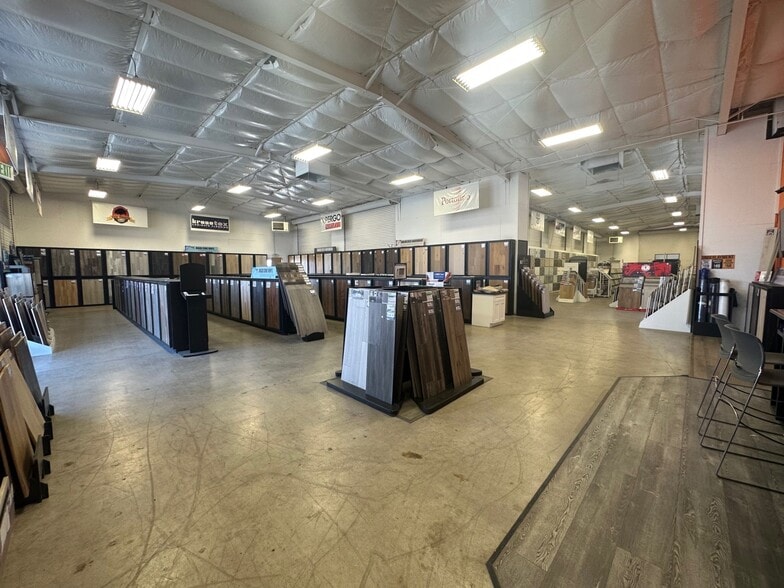 More Photos Of 6611 Rosedale Hwy, Bakersfield Service For Lease