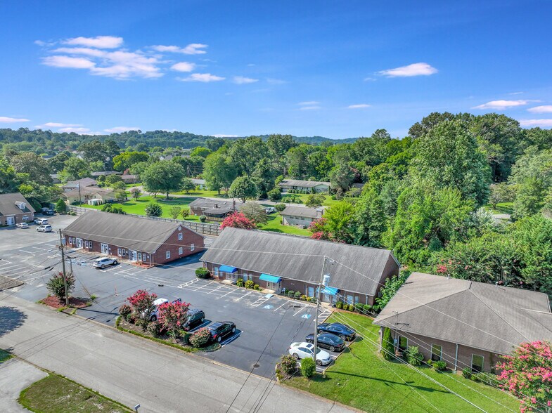 More Photos Of 6716 Heritage Business Ct, Chattanooga Office For Lease