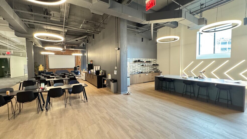 More Photos Of 100 Cambridge St, Charlestown Light Manufacturing For Lease