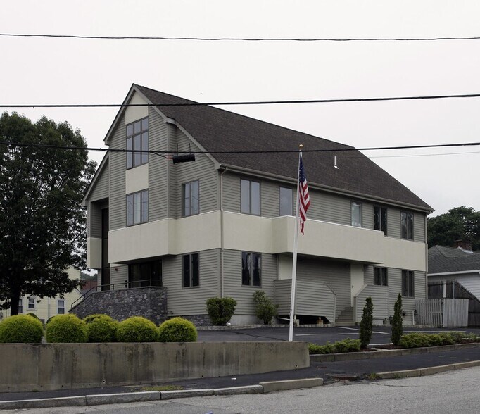 More Photos Of 1215 Reservoir Ave, Cranston Office For Lease