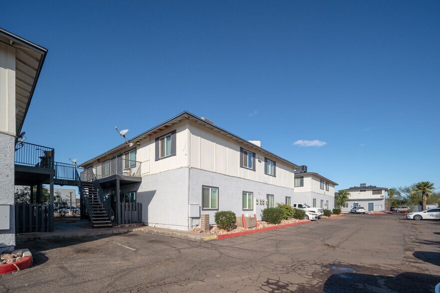 More Photos Of 3044 E Fillmore St, Phoenix Apartments For Sale