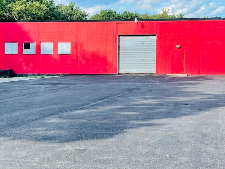 Primary Photo Of 198 Airport Rd, Fall River Warehouse For Lease