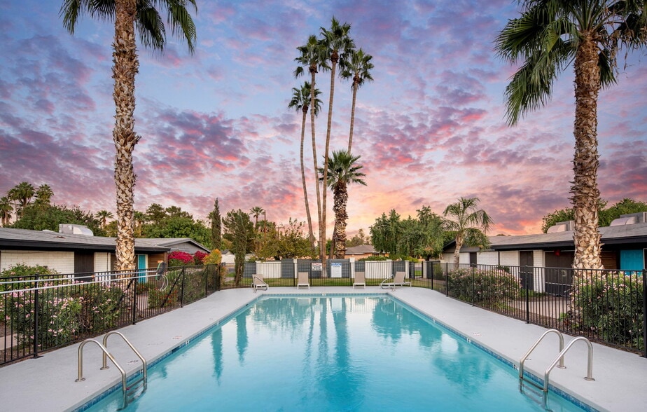 More Photos Of 2620 N 40th St, Phoenix Apartments For Sale