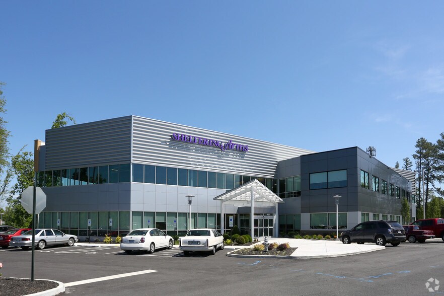 More Photos Of 6627 W Broad St, Richmond Office For Lease