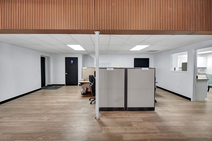 More Photos Of 2811 S County Road 1257, Midland Warehouse For Sale