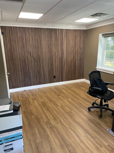 More Photos Of 311 Barnum Ave, Port Jefferson Medical For Sale