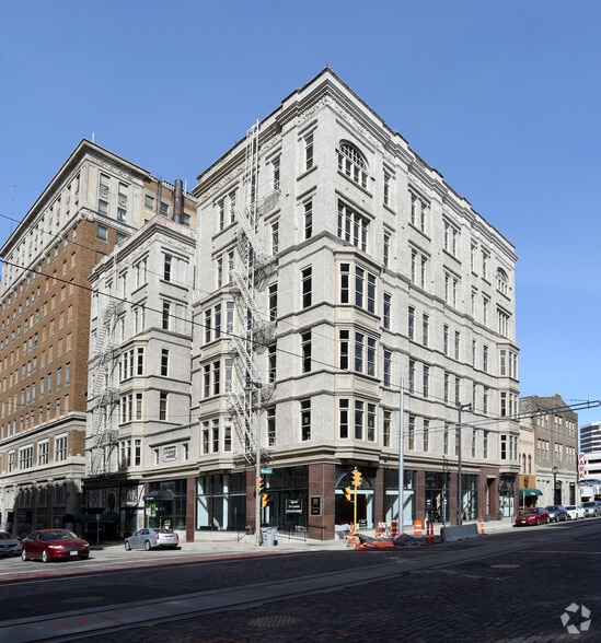 Primary Photo Of 759-763 N Milwaukee St, Milwaukee Office For Lease
