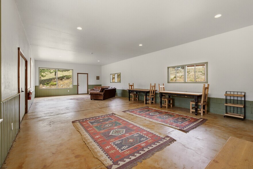More Photos Of 15747 State Highway 7, Lyons Lodge Meeting Hall For Lease