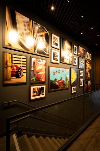 More Photos Of 23823 Ventura Blvd, Calabasas Warehouse For Sale