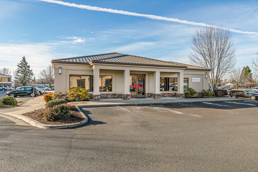 More Photos Of 3144 State St, Medford Healthcare For Lease