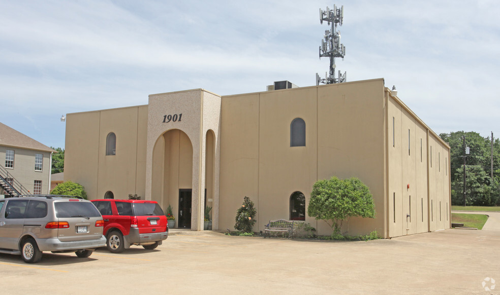 Primary Photo Of 1901 Industrial Blvd, Colleyville Religious Facility For Lease