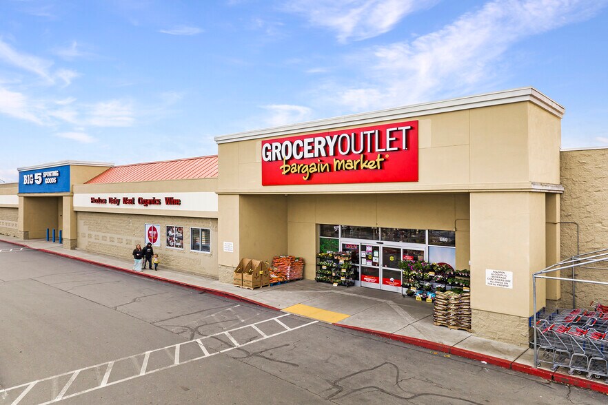 More Photos Of 1036-1180 Oro Dam Blvd E, Oroville Unknown For Lease