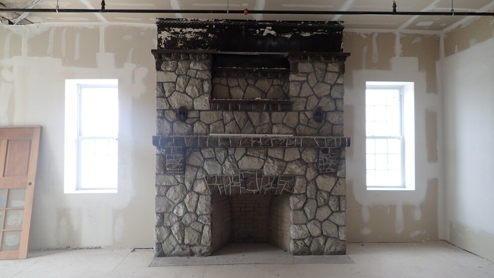 More Photos Of 75 S Main St, Phillipsburg Office For Lease