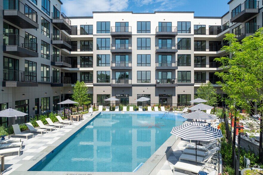 More Photos Of 630 Washington Ave, Belleville Apartments For Lease