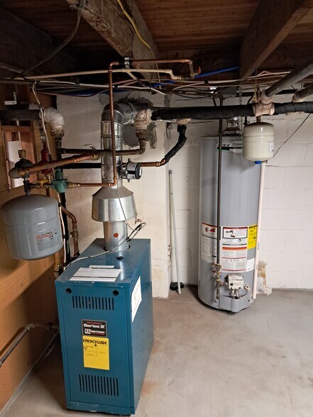 More Photos Of 1918 Carlisle Rd, York Office Residential For Sale