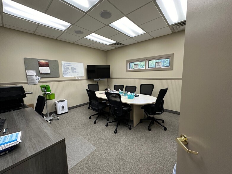 More Photos Of 1708 & 1710 Old Haywood Rd., Asheville Medical For Sale