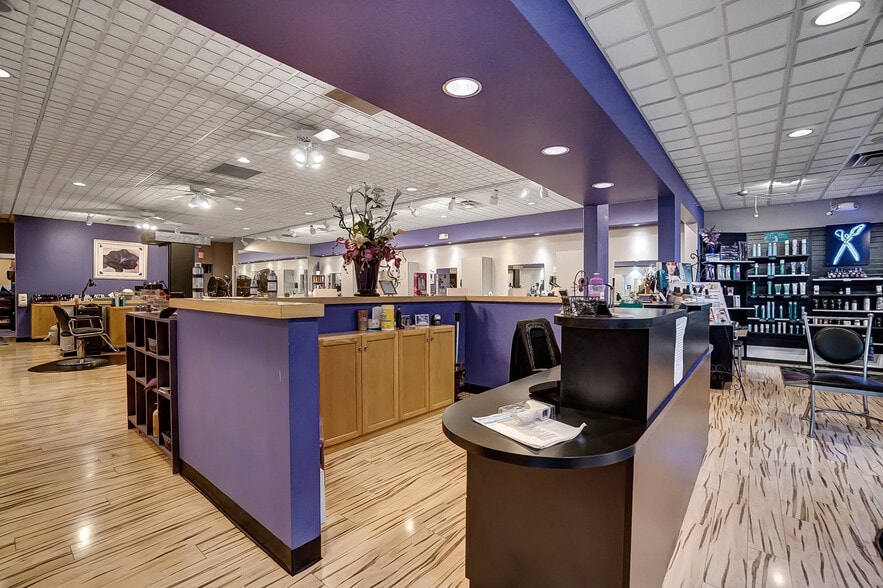 More Photos Of 805 S Dixie Dr, Vandalia General Retail For Sale