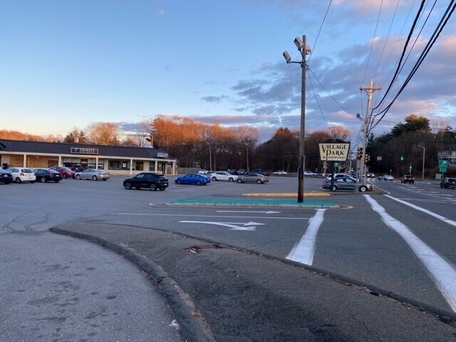 More Photos Of 323 Main St, Saugus Storefront For Lease