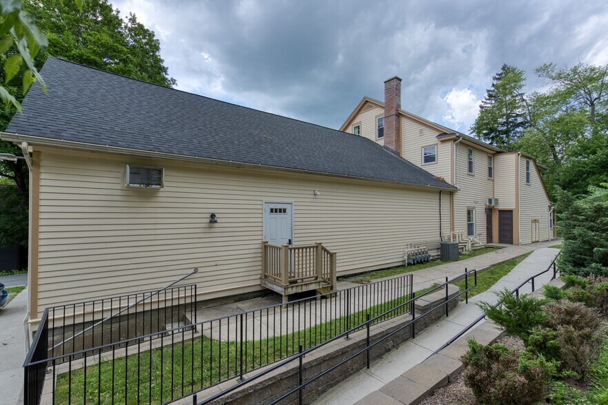 More Photos Of 14 Pine St, Stockbridge Schools For Sale