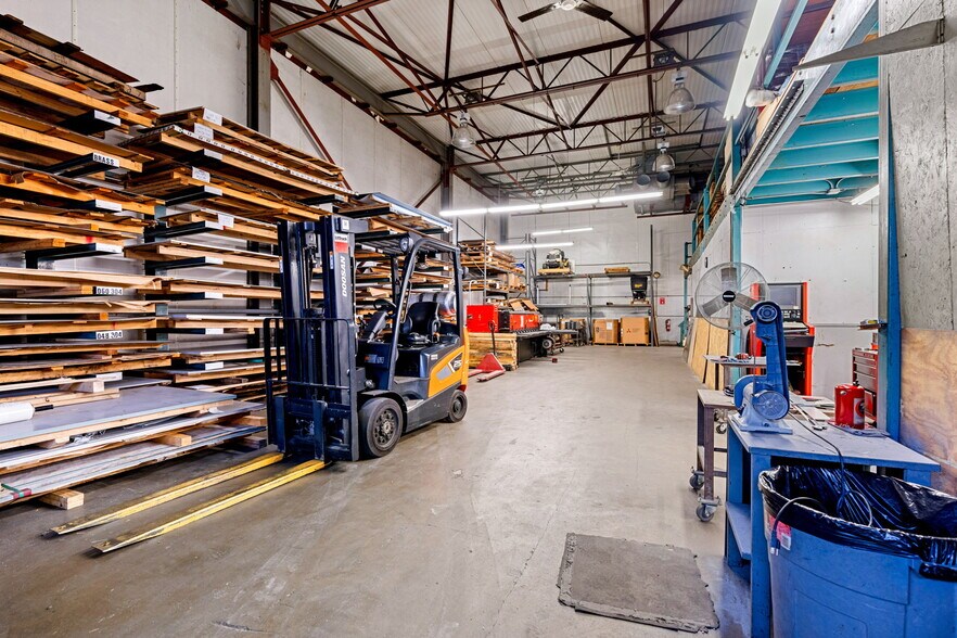 More Photos Of 205 Commercial St, Whitman Manufacturing For Sale