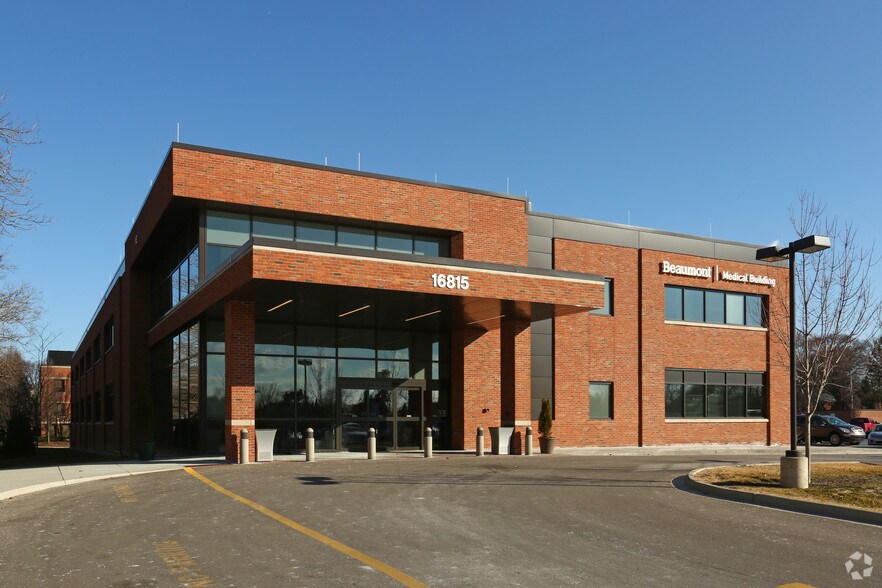 More Photos Of 16815 E Jefferson Ave, Grosse Pointe Medical For Lease