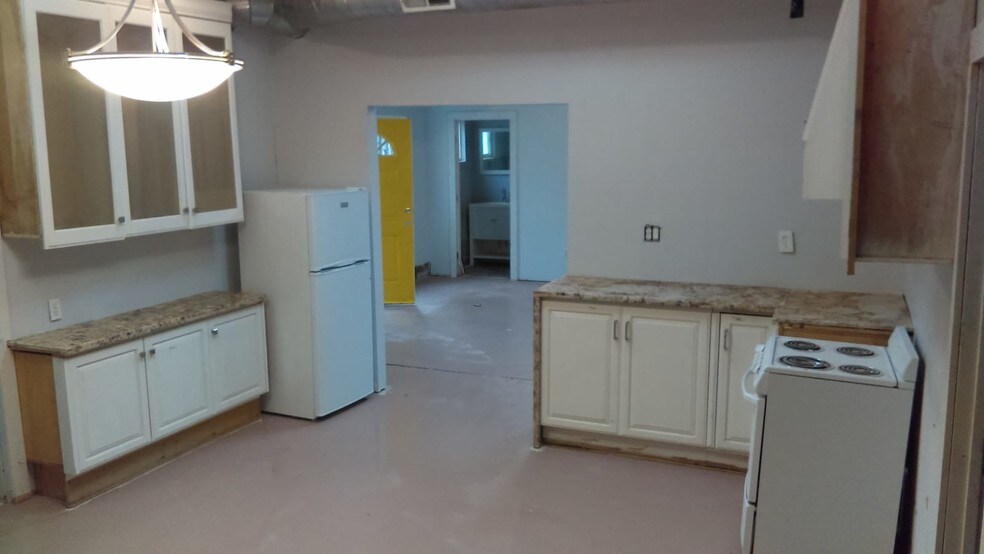 More Photos Of 9614-9616 MacArthur Blvd, Oakland Religious Facility For Lease