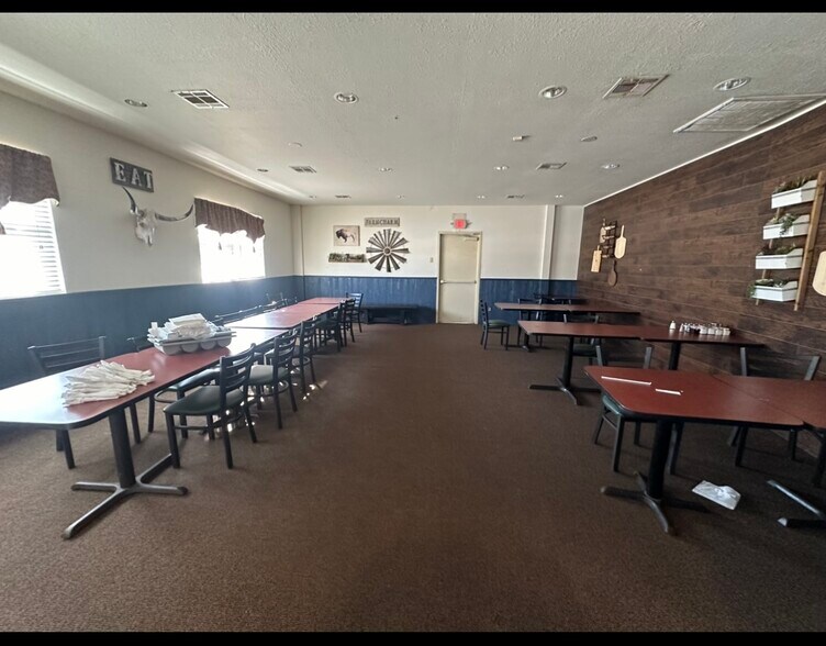 More Photos Of 524 S Dawson St, Meeker General Retail For Sale