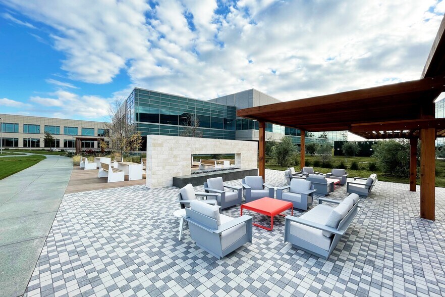 More Photos Of 135 N McCarthy Blvd, Milpitas Unknown For Lease