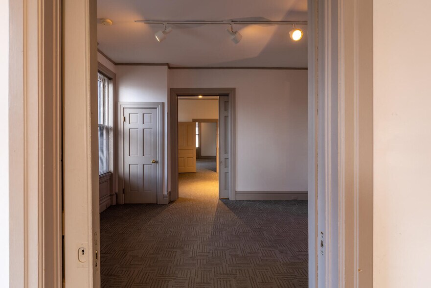 More Photos Of 5-9 S Newstead Ave, Saint Louis Storefront For Sale